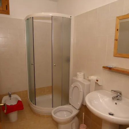 B.&.b 44 Bed & Breakfast